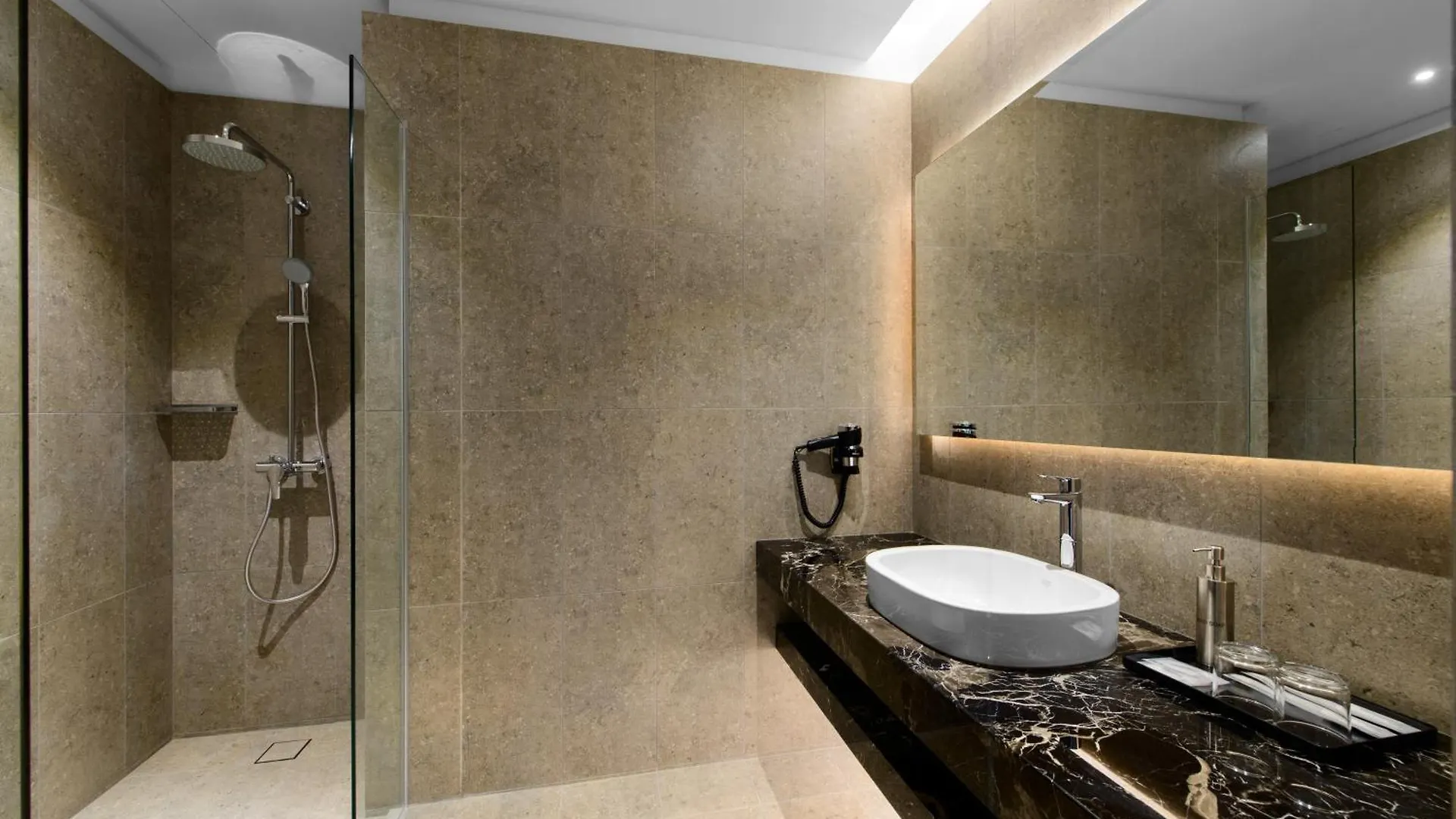 Savv Hotel George Town